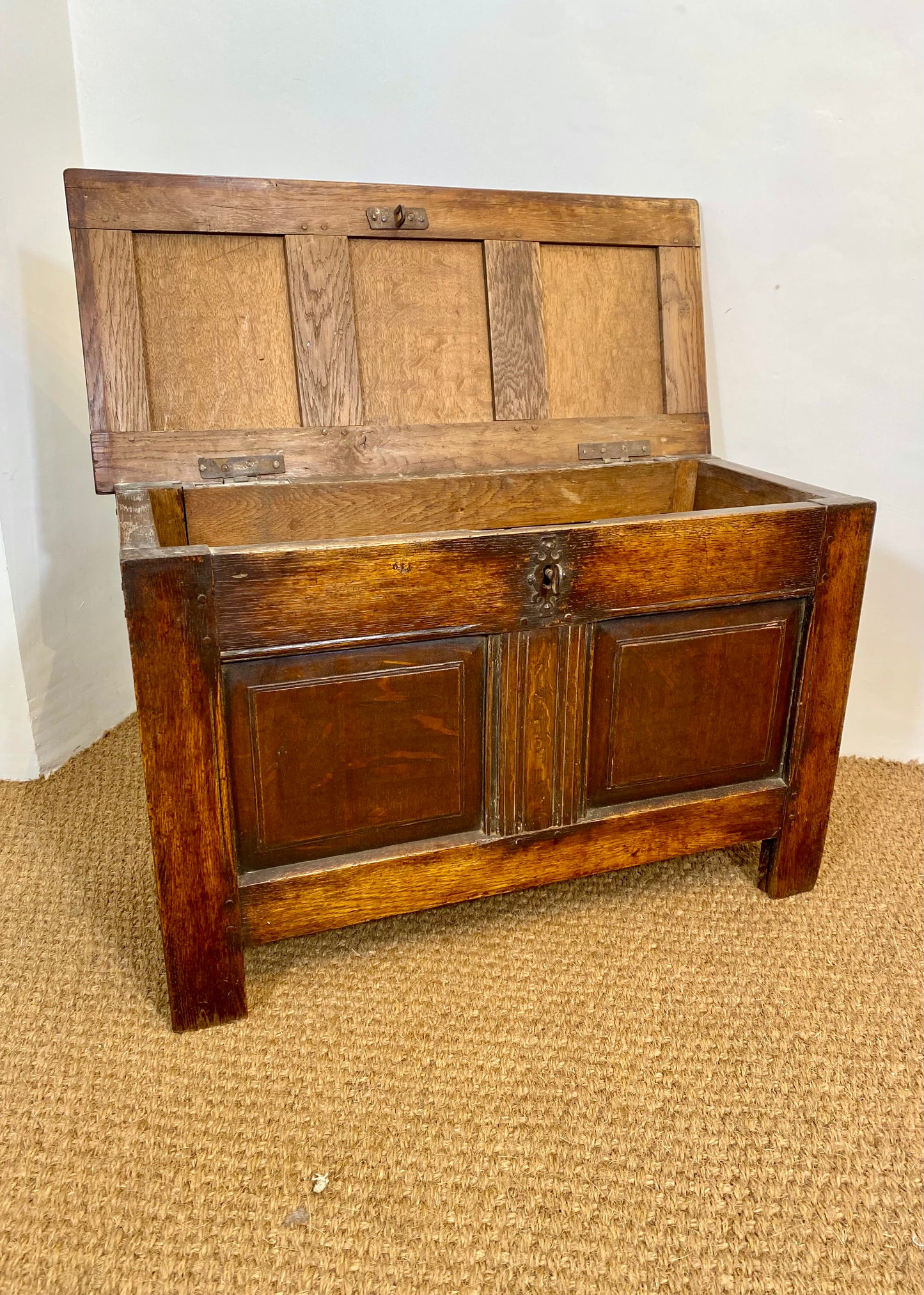 Small Oak Coffer - with key and working lock