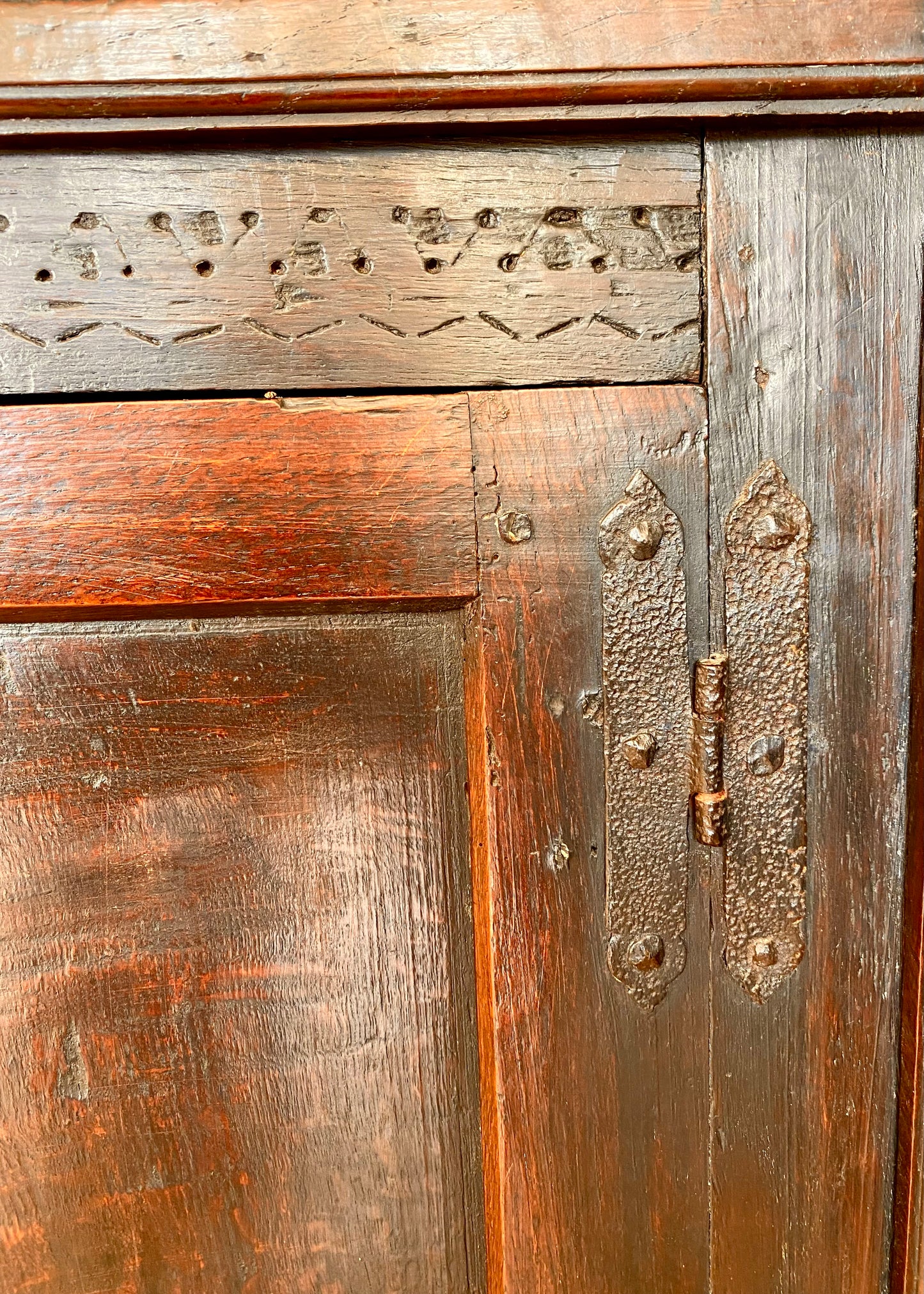 Oak cupboard- Small Proportions