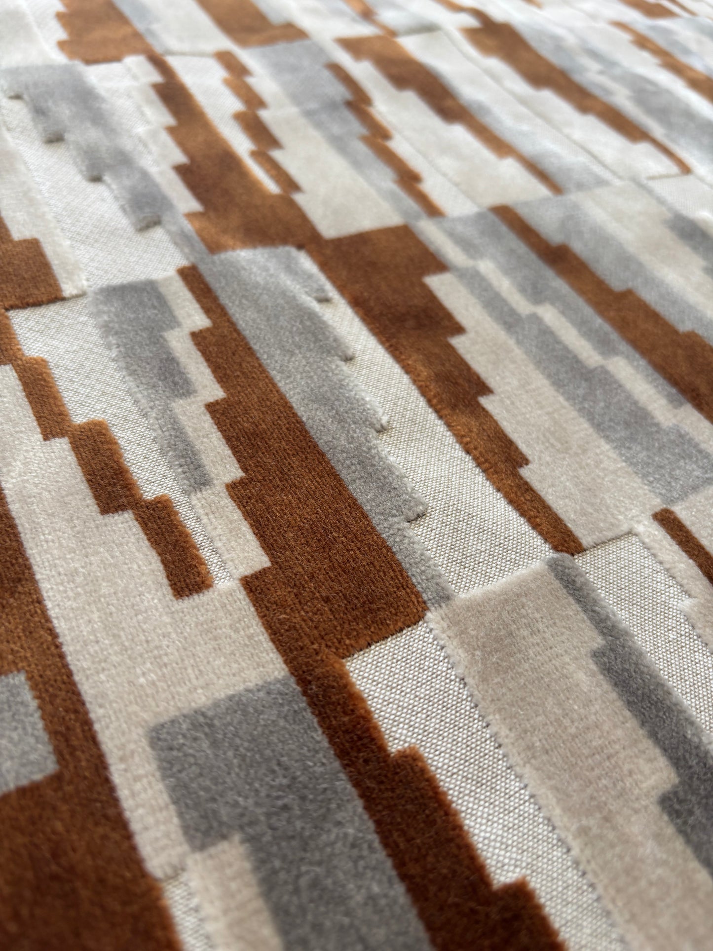 Harlequin - ‘Acute’ in Tobacco/Slate