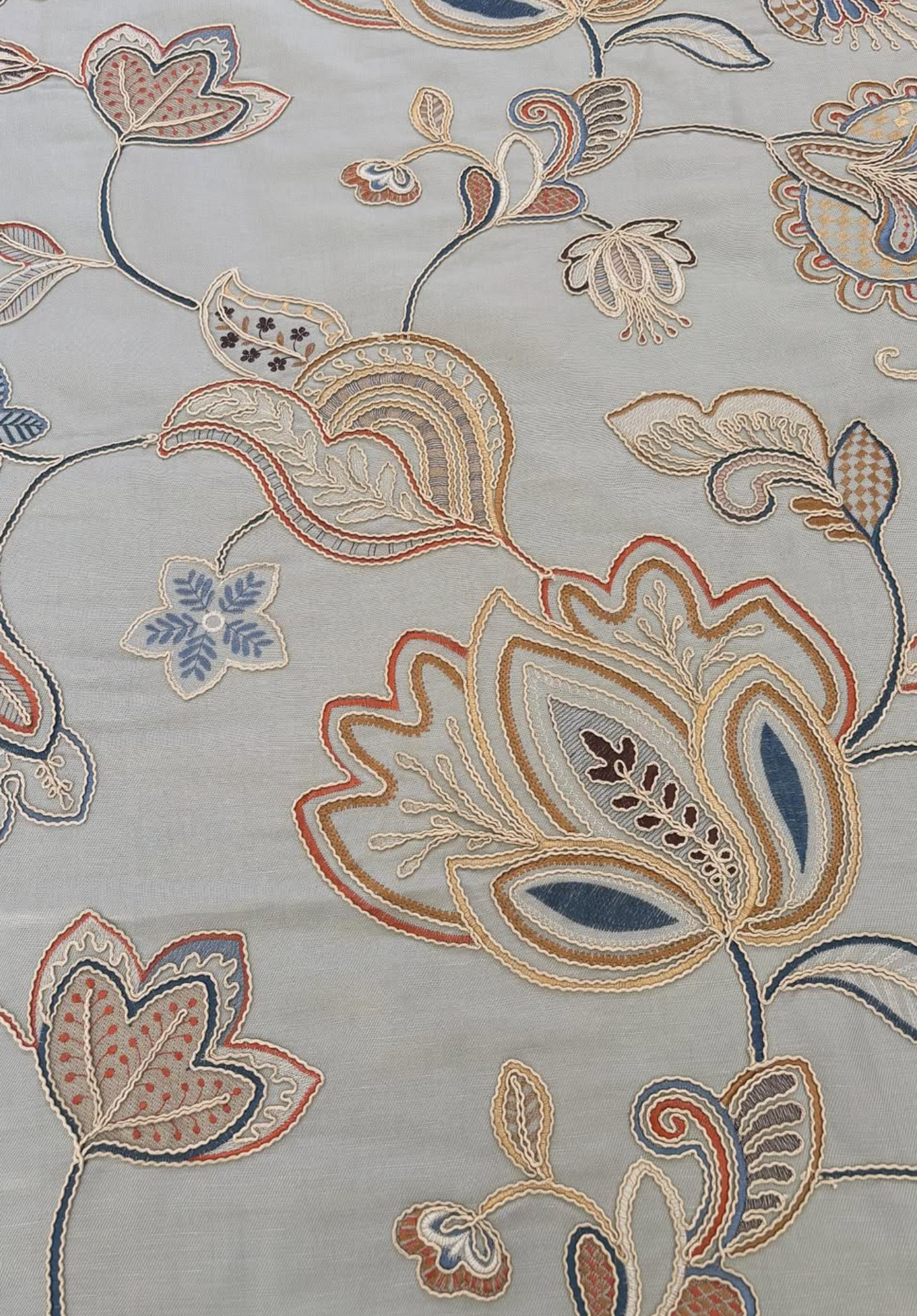 Colefax and Fowler - Cressida Embroidery