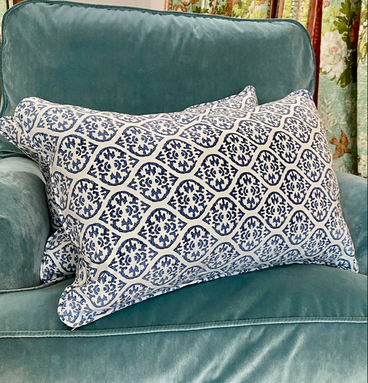 Jane Churchill - Elphin Cushions