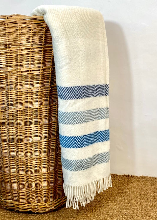 Contemporary Point Wool Blanket - Blues